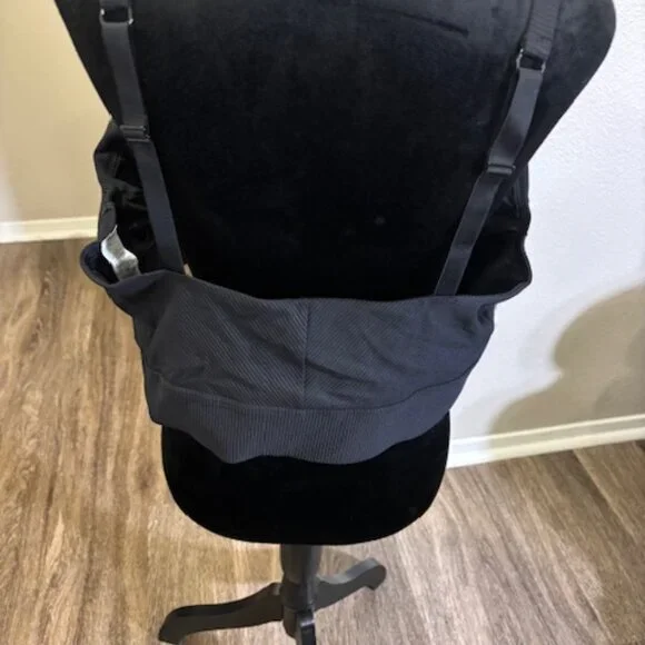 Old Navy Active NWOT (2) Powersoft Sports Bras Removable Cups Gray Black 3X - Picture 7 of 9